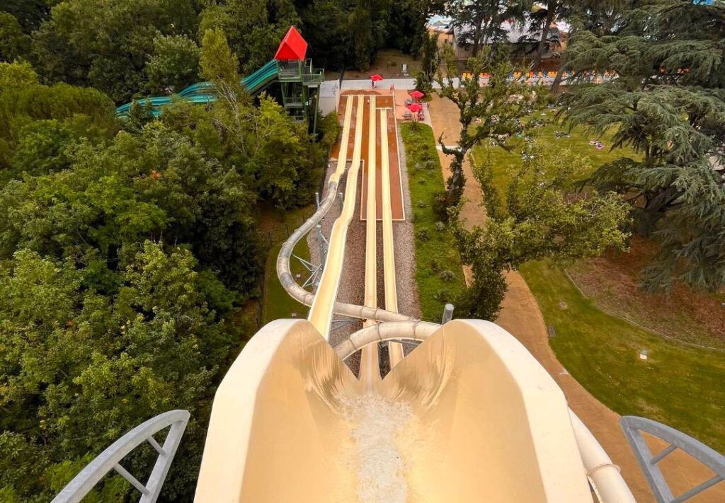 toboggan aquatique Aqualand d'Agen